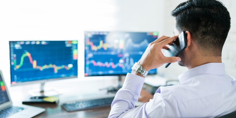 Pialang: Tugas, Jenis, dan Cara Memilihnya